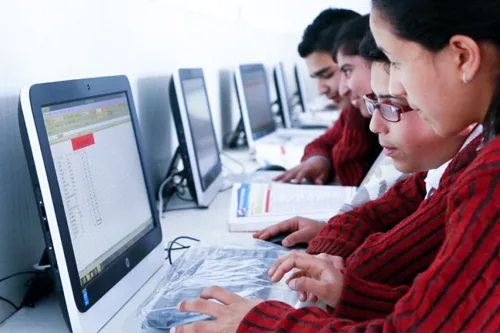 computer-lab-images-5-of-iifa