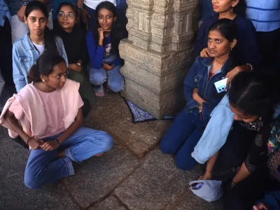 lepakshi-study-trip-images-of-iifa-03